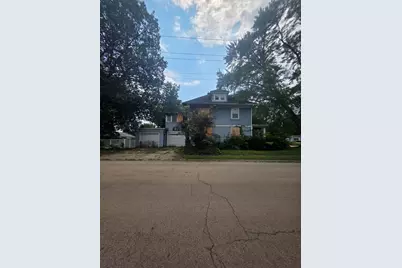 912 Locust Street, Sterling, IL 61081 - Photo 2