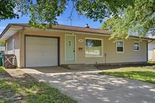 1304 11th Ave, Rock Falls, IL 61071 - Photo 2