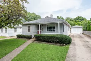 1939 Chestnut St, Waukegan, IL 60087 - Photo 1