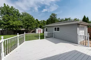 1939 Chestnut St, Waukegan, IL 60087 - Photo 30