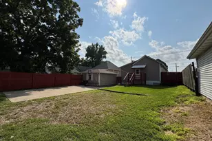 1423 Pulaski St, Peru, IL 61354 - Photo 22