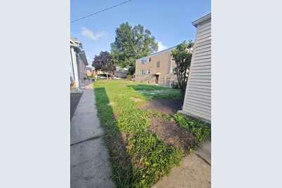 2922 N 75th Court, Elmwood Park, IL 60707 - Photo 4