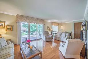 8252 Ashley Ln, Tinley Park, IL 60477 - Photo 10