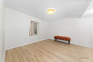 421 W Oakdale Ave, Chicago, IL 60657 - Photo 20