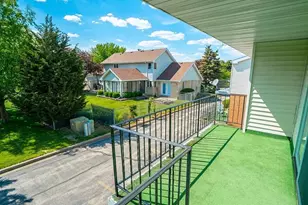 2500 Sycamore Dr, Morris, IL 60450 - Photo 6