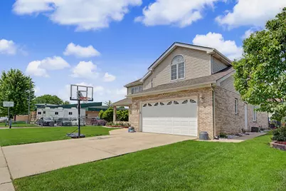 7716 Leclaire Avenue, Burbank, IL 60459 - Photo 4