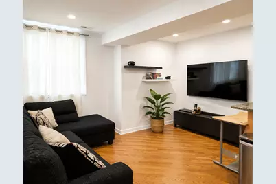 3206 W Berwyn Avenue #G, Chicago, IL 60625 - Photo 4