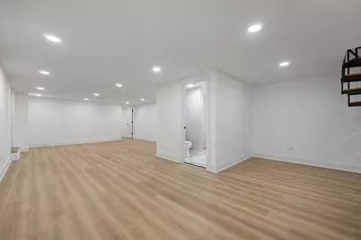 2042 W Coulter Street, Chicago, IL 60608 - Photo 14