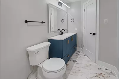 2042 W Coulter Street, Chicago, IL 60608 - Photo 10