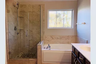 75 Woodview Drive, Glen Ellyn, IL 60137 - Photo 12
