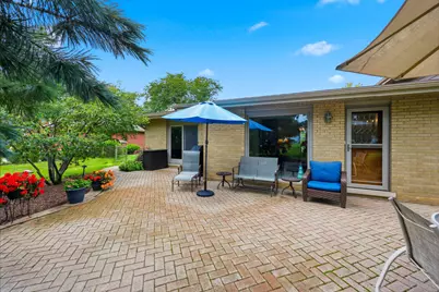 22W375 Walnut Avenue, Medinah, IL 60157 - Photo 32