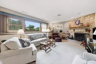 22W375 Walnut Ave, Medinah, IL 60157 - Photo 16
