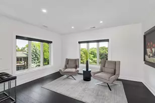 5 Oak Brook Club Dr, Oak Brook, IL 60523 - Photo 10