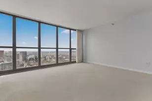 10 E Ontario St, Chicago, IL 60611 - Photo 8