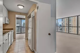 10 E Ontario St, Chicago, IL 60611 - Photo 6