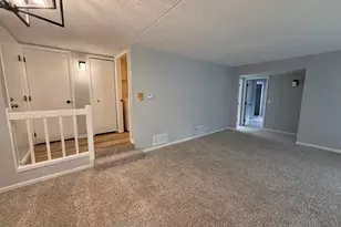 2213 Wharf Dr, Woodridge, IL 60517 - Photo 2