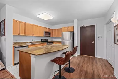 807 Davis Street #2103, Evanston, IL 60201 - Photo 10