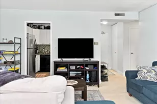 6301 N Sheridan Rd, Chicago, IL 60660 - Photo 12