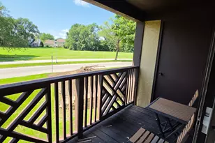 1758 Plymouth Ct, Wheaton, IL 60189 - Photo 32