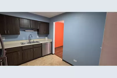 1758 Plymouth Court #C, Wheaton, IL 60189 - Photo 12