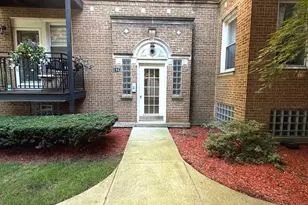 1443 W Victoria St, Chicago, IL 60660 - Photo 1
