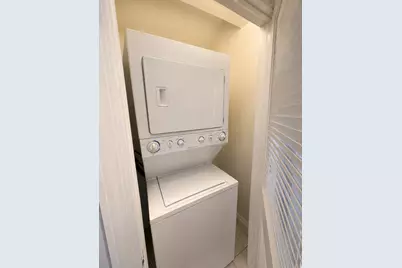 1443 W Victoria Street #1R, Chicago, IL 60660 - Photo 22