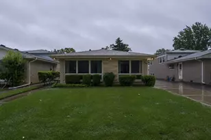 905 Long Rd, Glenview, IL 60025 - Photo 2