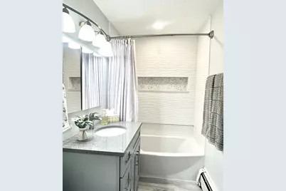 8524 Skokie Boulevard #3F, Skokie, IL 60077 - Photo 12