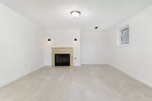 1 Timberview Dr, Bloomington, IL 61701 - Photo 18