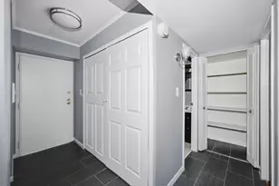 300 S Roselle Rd, Schaumburg, IL 60193 - Photo 22