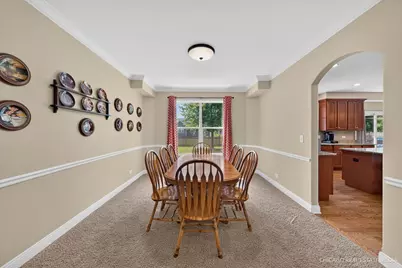 661 Hickman Lane, Woodstock, IL 60098 - Photo 12