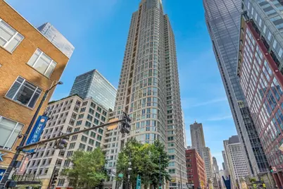 345 N La Salle Drive #3604, Chicago, IL 60654 - Photo 2