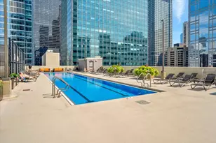 345 N La Salle Dr, Chicago, IL 60654 - Photo 34