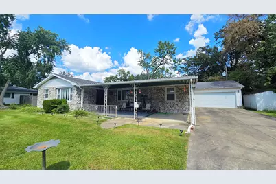 18 Bonanza Drive, Centralia, IL 62801 - Photo 2