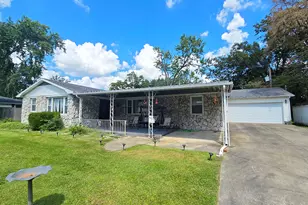 18 Bonanza Dr, Centralia, IL 62801 - Photo 2