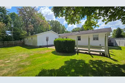 18 Bonanza Drive, Centralia, IL 62801 - Photo 8