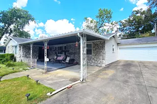 18 Bonanza Dr, Centralia, IL 62801 - Photo 4
