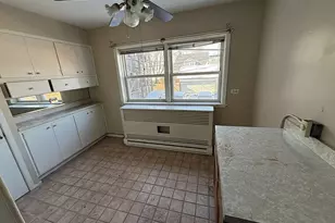 7720 S Jeffery Blvd, Chicago, IL 60649 - Photo 8