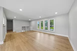 461 Galahad Rd, Bolingbrook, IL 60440 - Photo 4