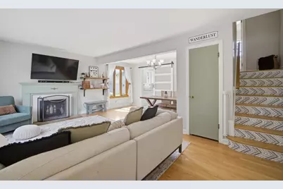 718 S Chestnut Avenue, Arlington Heights, IL 60005 - Photo 2
