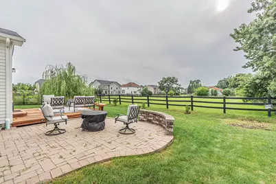 16W674 Hawthorne Court, Willowbrook, IL 60527 - Photo 24
