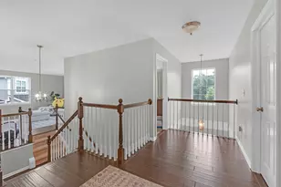 16W674 Hawthorne Ct, Willowbrook, IL 60527 - Photo 14