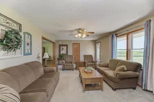 1700 W Scully Rd, Dwight, IL 60420 - Photo 4