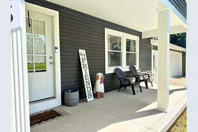 205 E Mulberry Street, Hennepin, IL 61327 - Photo 2