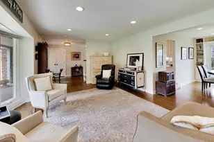 3331 Maple Leaf Dr, Glenview, IL 60026 - Photo 8