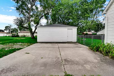 2255 176th Place, Lansing, IL 60438 - Photo 24