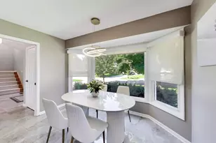 1939 Clover Rd, Northbrook, IL 60062 - Photo 12
