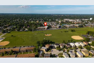 725 W Huntington Commons Road #306, Mount Prospect, IL 60056 - Photo 24