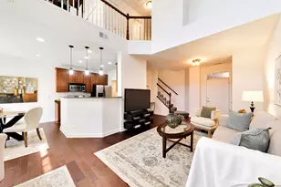 899 Bromley Pl, Northbrook, IL 60062 - Photo 2
