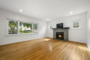 [Address not provided], Skokie, IL 60076 - Photo 4